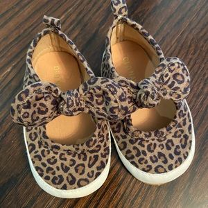 Old Navy Shoes - 6-12 months